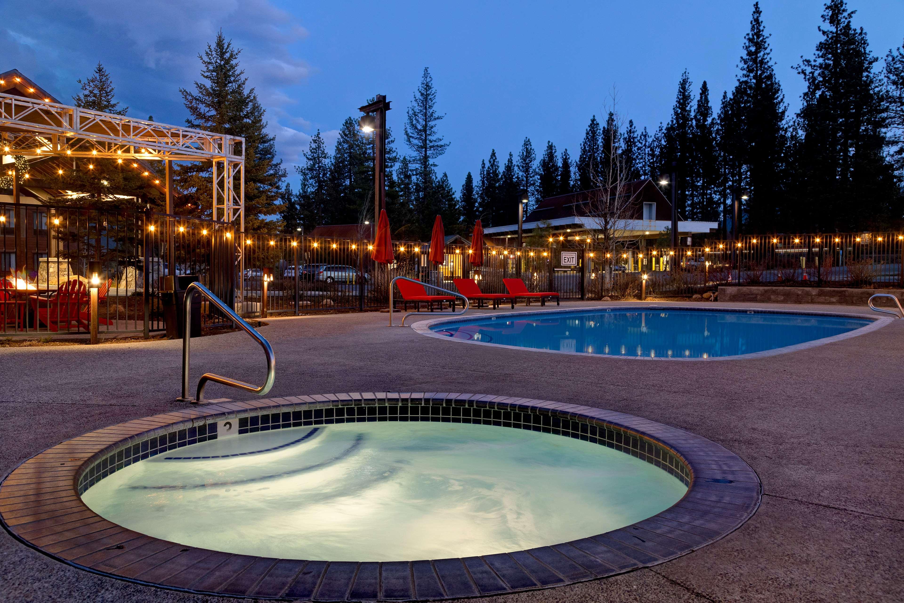 Hampton Inn & Suites Tahoe-Truckee Exterior photo