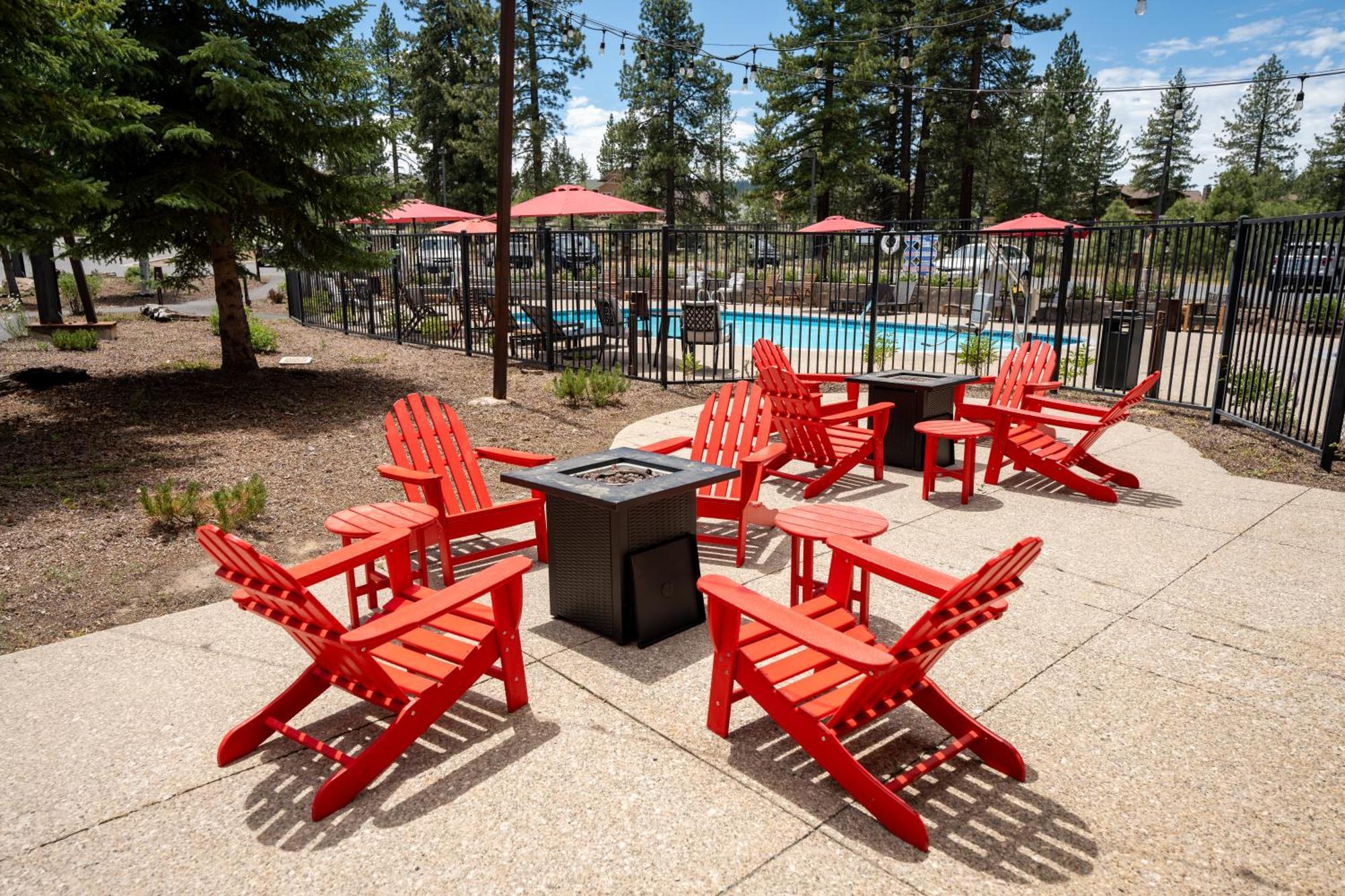 Hampton Inn & Suites Tahoe-Truckee Exterior photo