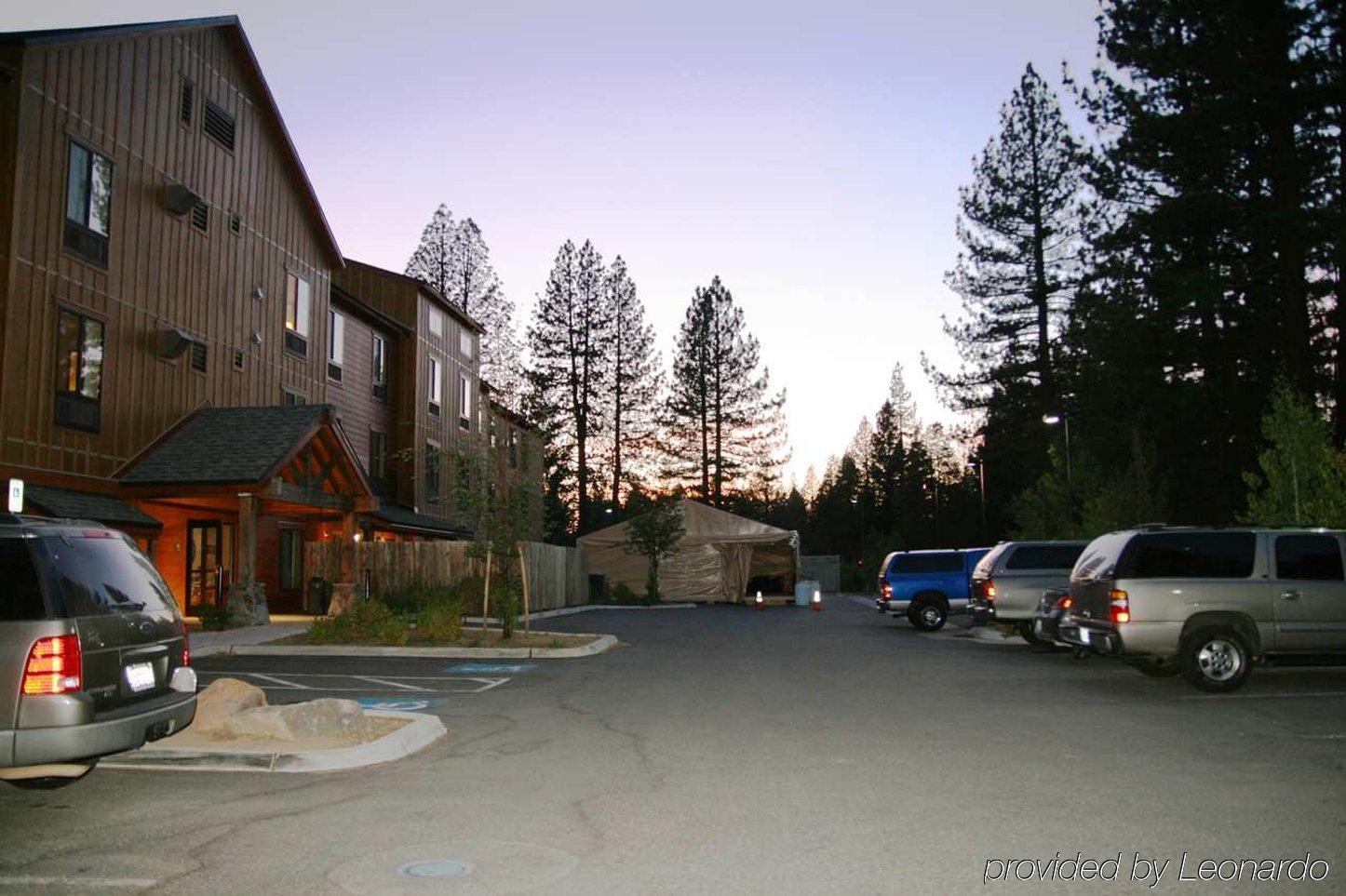 Hampton Inn & Suites Tahoe-Truckee Exterior photo